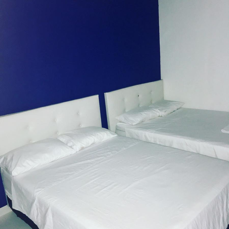 מונטריה Riviera Central Hotel מראה חיצוני תמונה